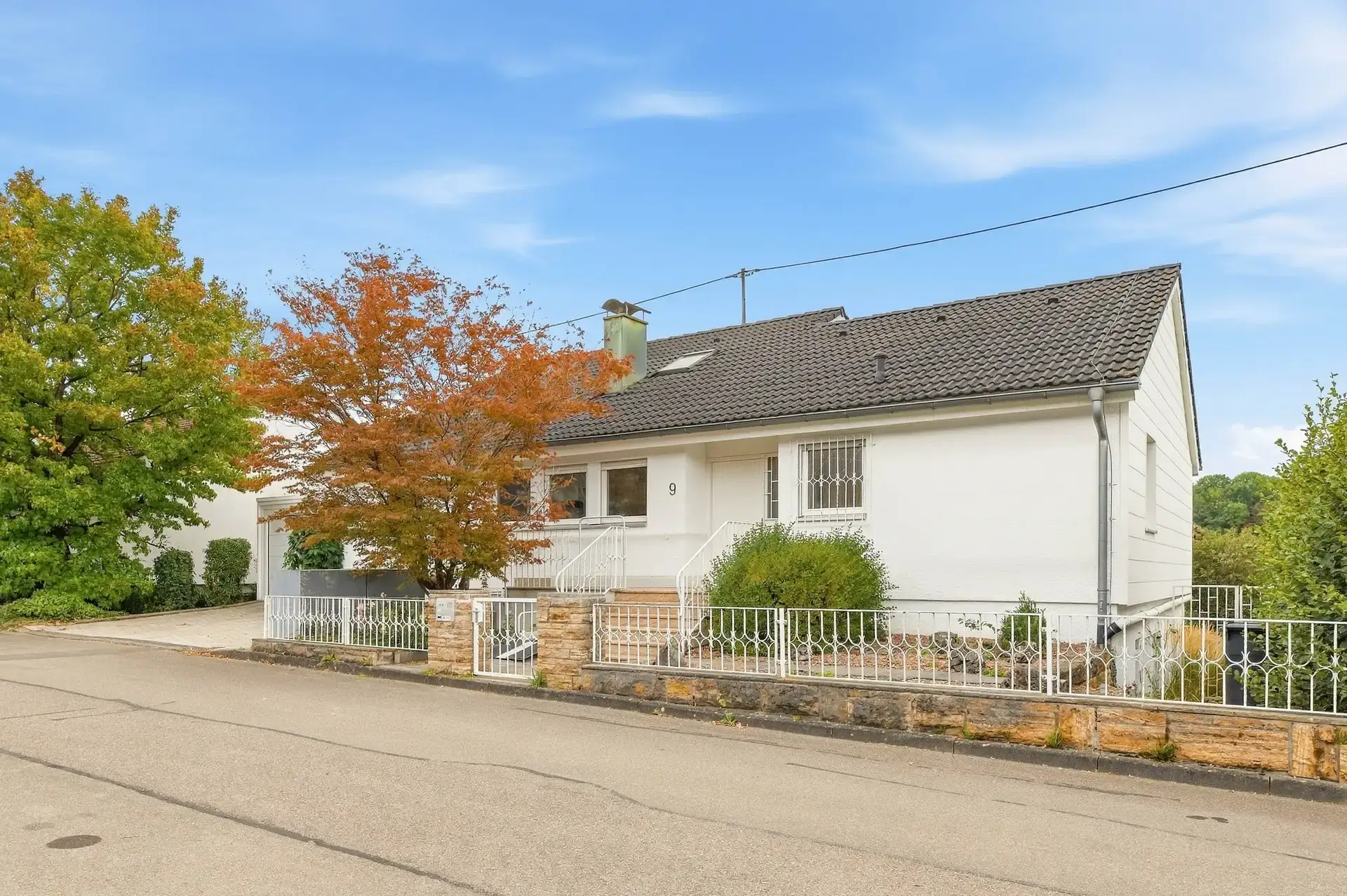 Zehn Zimmer auf zwei Wohnebenen ein Haus in Raidwangen zum Selbstgestalten