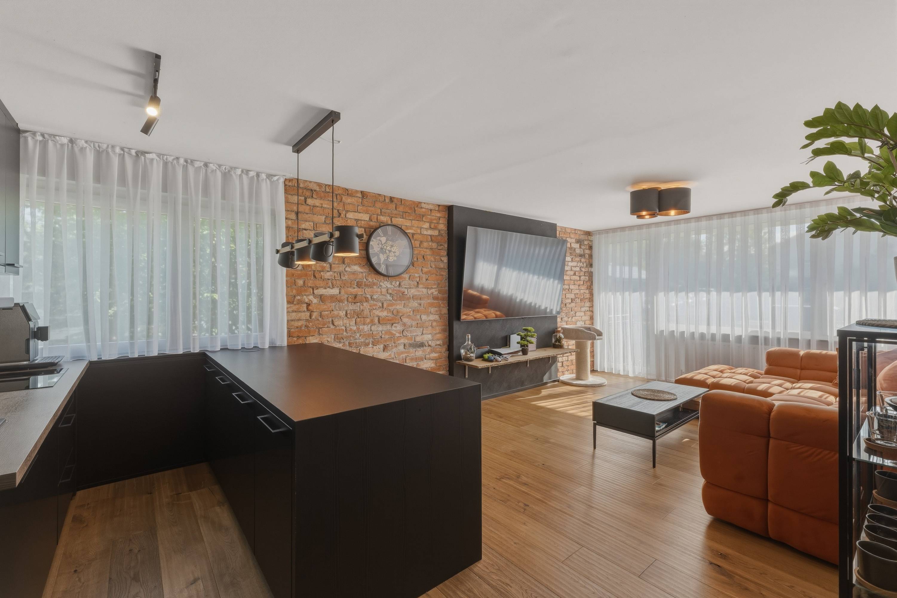 Hochwertig bis ins Detail – sanierte 3,5-Zimmer-Wohnung mit Aufzug!